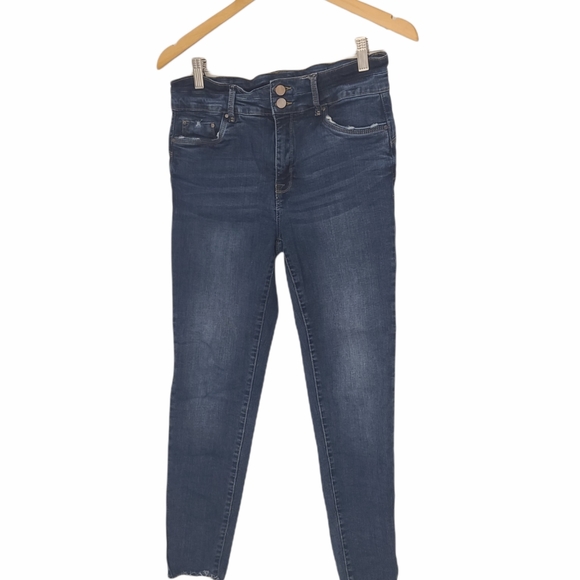 Suko jeans| sz 8| high rise| freyed| tummy tucker - Picture 2 of 6